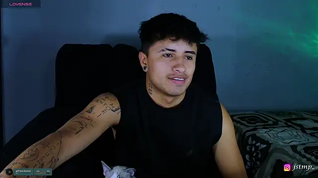 jhon mendoza  online show from November 7, 6:55 pm