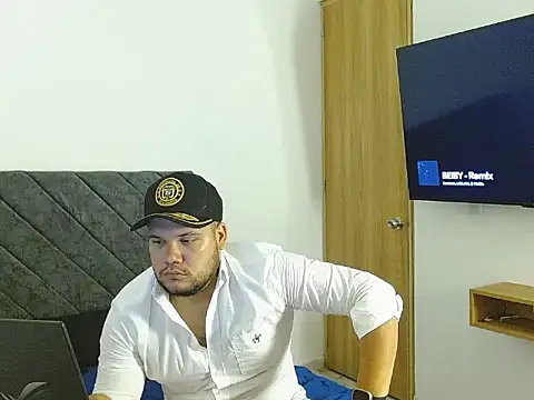 Rafael14  online show from October 20, 10:46 pm