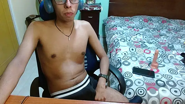 DavTwink3100 online show from November 11, 3:44 am