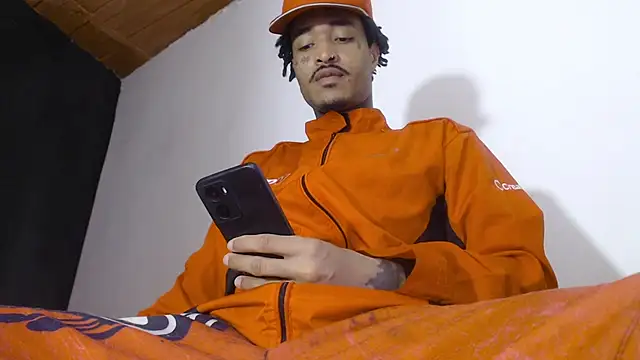 Anaconda larga online show from March 28, 2:28 pm