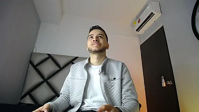 mike 257 online show from December 5, 12:01 pm