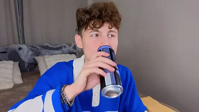 crisp1n online show from November 5, 3:03 pm