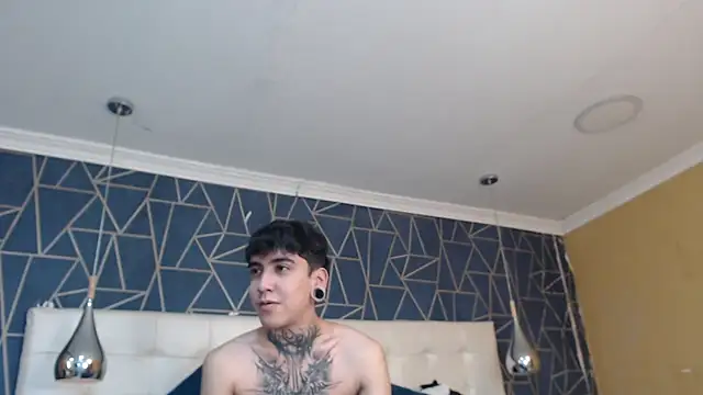 SantiOlsen online show from October 27, 7:16 pm