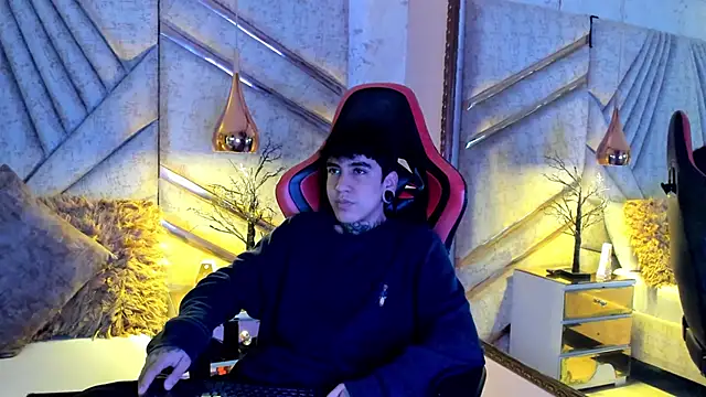 SantiOlsen online show from November 19, 12:05 pm