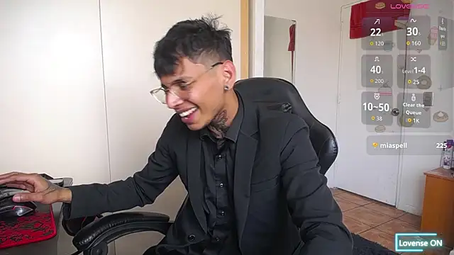 nathan aress6666 online show from December 13, 7:53 pm