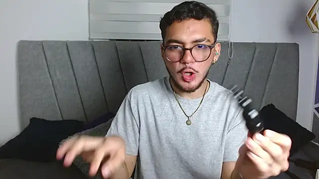 Zac Golden online show from October 28, 4:37 am