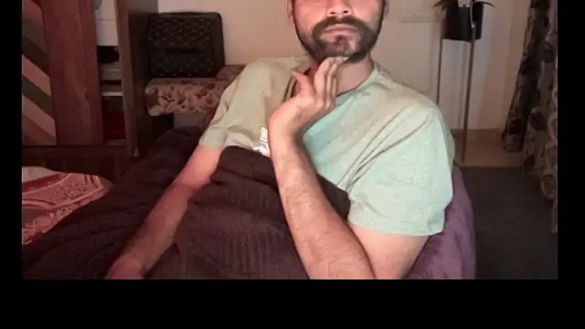 MakeMeAwareAah online show from January 9, 5:40 pm