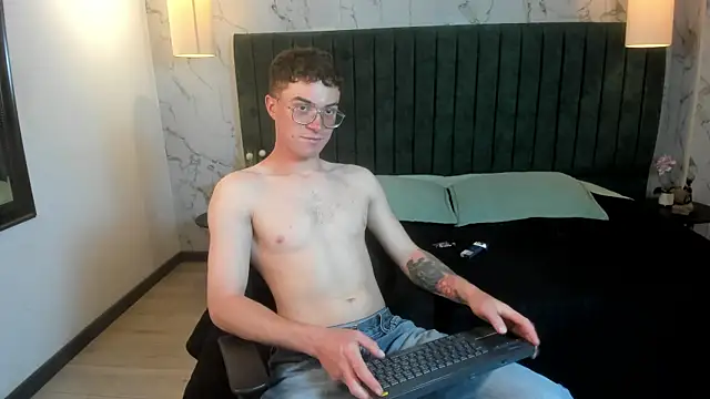 Lil James online show from May 4, 7:59 pm