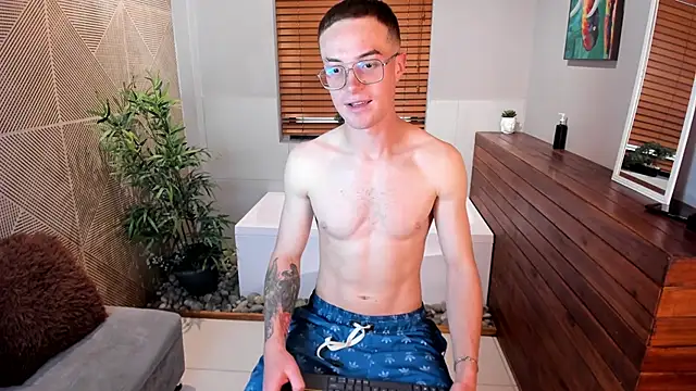 Lil James online show from November 6, 7:50 pm