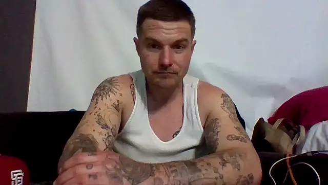 DadDDick925 online show from February 4, 9:26 am