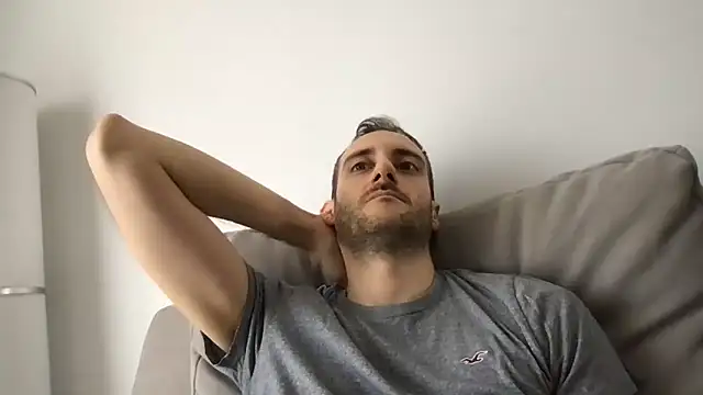 LukaShyGuy online show from May 21, 11:15 am