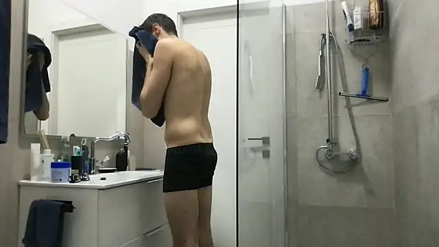 LukaShyGuy online show from February 3, 8:30 am