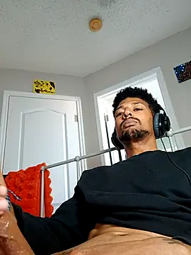 BigPrettyDick777 online show from January 17, 7:38 pm