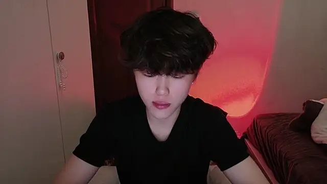 L1kuto online show from March 6, 4:59 pm