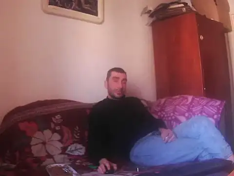 alin42xx online show from November 7, 8:39 am