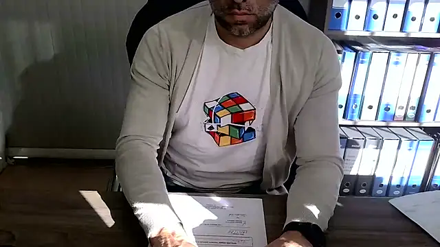 Evasionee online show from February 2, 8:46 am