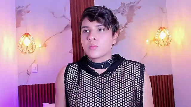 SamLopez1 online show from November 18, 3:21 am