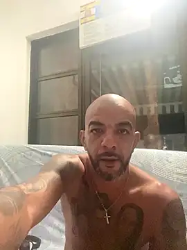 latino2211 online show from October 27, 11:29 pm