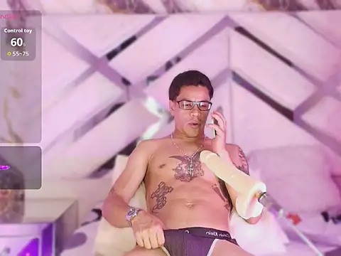 Andrew Haalls online show from March 31, 10:00 pm