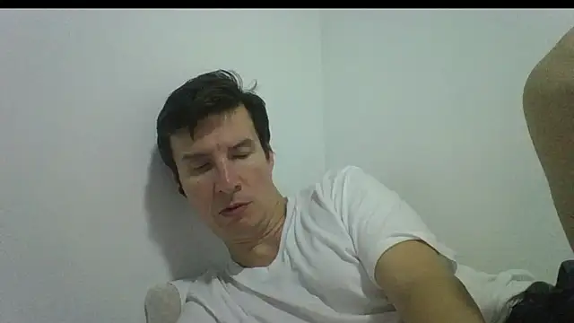 carliesexyman online show from November 22, 3:28 am