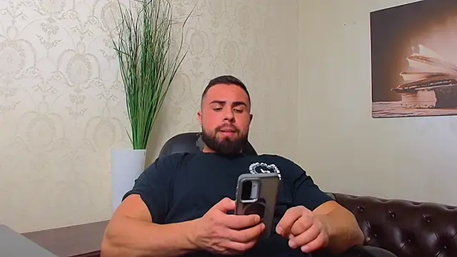 HayesWood online show from November 30, 7:10 am