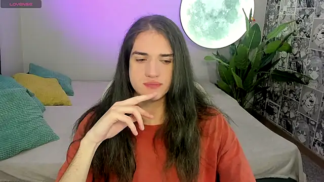 Harvey Hair online show from December 1, 3:37 pm