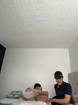 dylan drakee online show from March 23, 6:47 pm