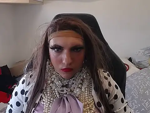 VanesaCrossic online show from July 7, 10:52 am