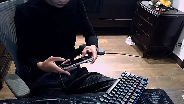  lulu9999  online show from December 15, 6:27 pm