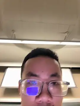 JadonZ 04263 online show from November 3, 6:06 am