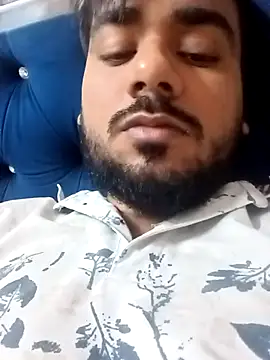 naughtyboyjii online show from November 9, 6:06 am