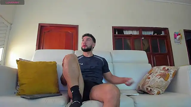 noah corvelle online show from March 31, 8:43 pm