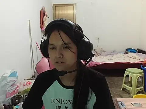 RebelAura online show from November 10, 11:37 am