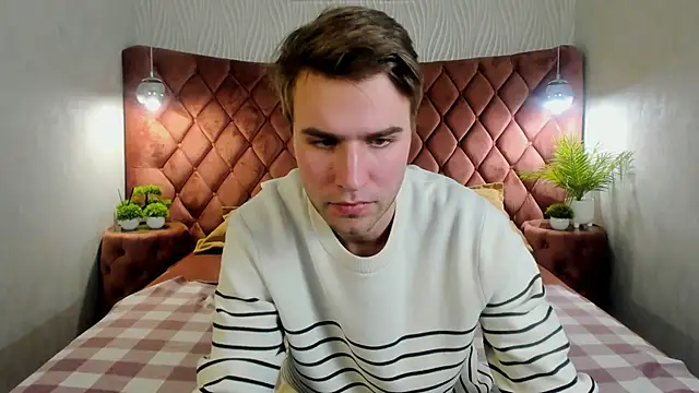 JonnahHell online show from November 5, 2:19 pm