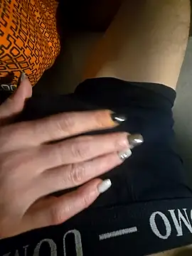 cazzoficasposati online show from November 28, 10:00 pm