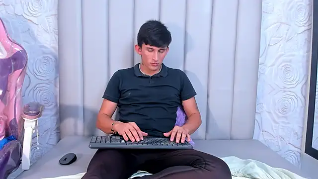 AnalBlaze  online show from November 26, 4:15 am