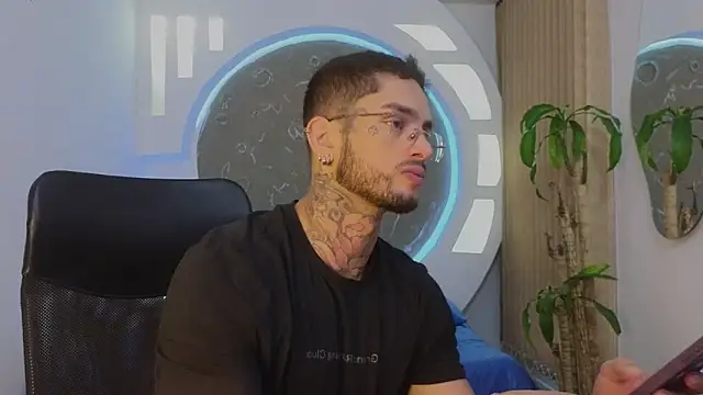 Alanrodgers online show from March 11, 1:07 pm