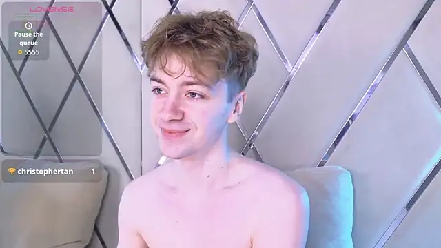 Paul Holt online show from December 22, 8:50 pm