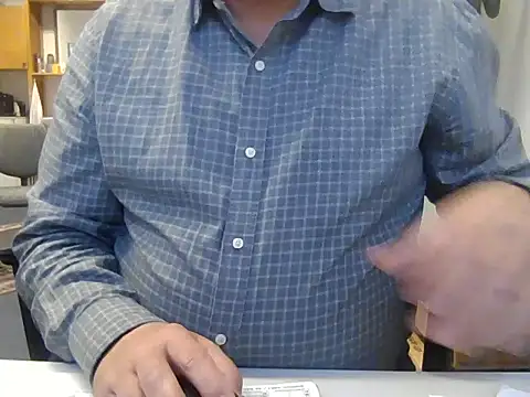 sssuka online show from November 11, 3:06 pm