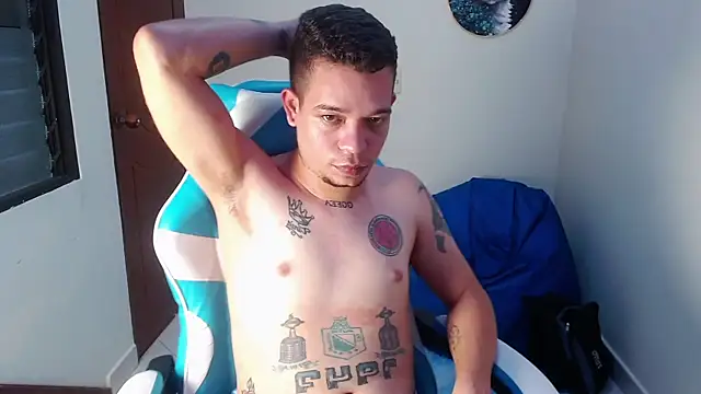 harry contreras28 online show from November 15, 1:40 am