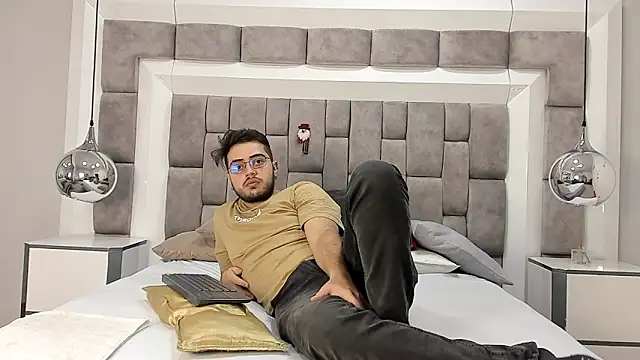 Ethan Greys online show from November 24, 4:57 am