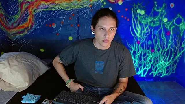 alan dominat online show from November 18, 12:36 am