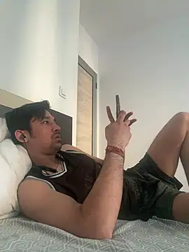 Jhonneeey online show from July 11, 4:42 pm
