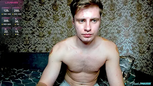 Maxhornyblondieman online show from March 16, 1:48 pm