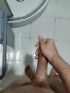 berkkderlerr online show from April 23, 8:55 pm