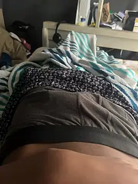 lightskiin thug online show from January 16, 12:41 pm