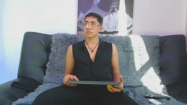 ATLASVANDRAKE online show from November 26, 8:56 pm