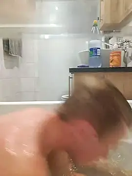 Tinny Twink RSA online show from December 1, 6:33 pm