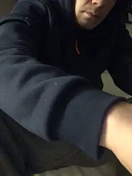 Spielzeugtwink online show from November 27, 10:35 pm