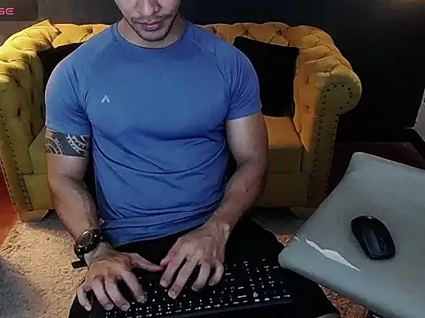 tayler luke online show from December 3, 1:22 am